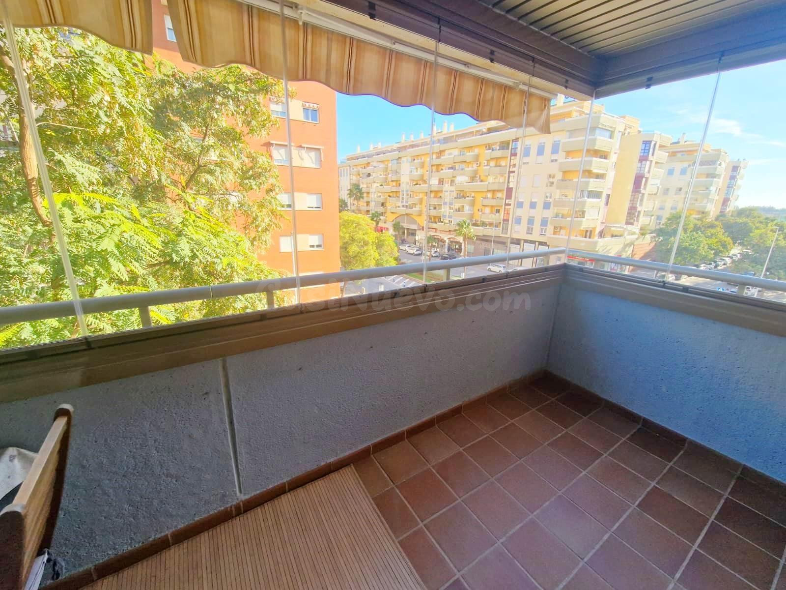 Moderno piso de 4 dormitorios totalmente reformado en Imperio Argentina, a un paso de la playa