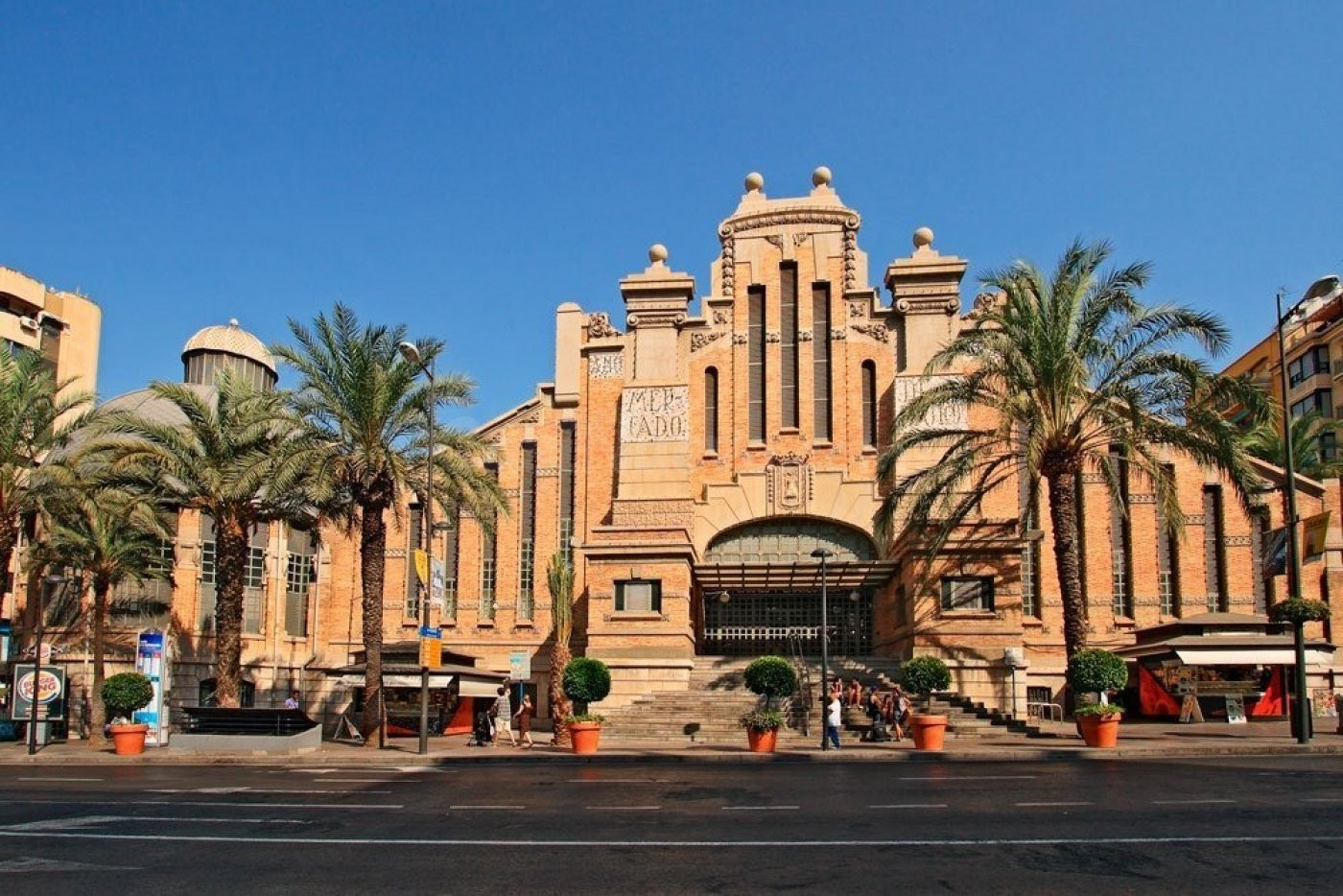 OPORTUNIDAD AMPLIO LOCAL DIÁFANO CENTRO DE ALICANTE