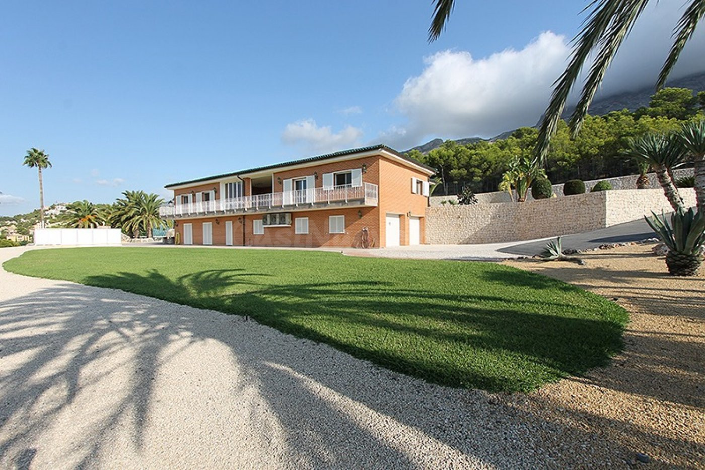ESPECTACULAR VILLA EN ALTEA - ALICANTE
