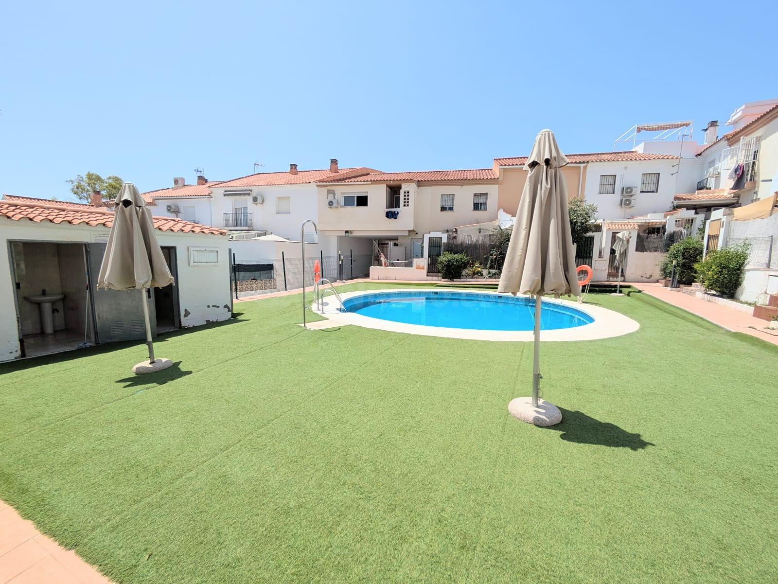 Casa adosada en venta en El Pinillo, Torremolinos