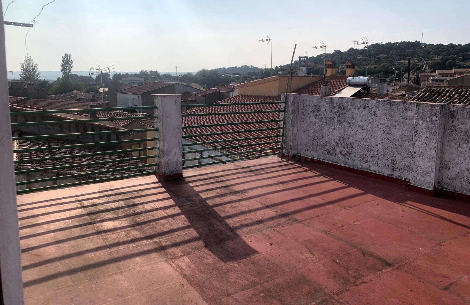CASA EN VALDEOBISPO