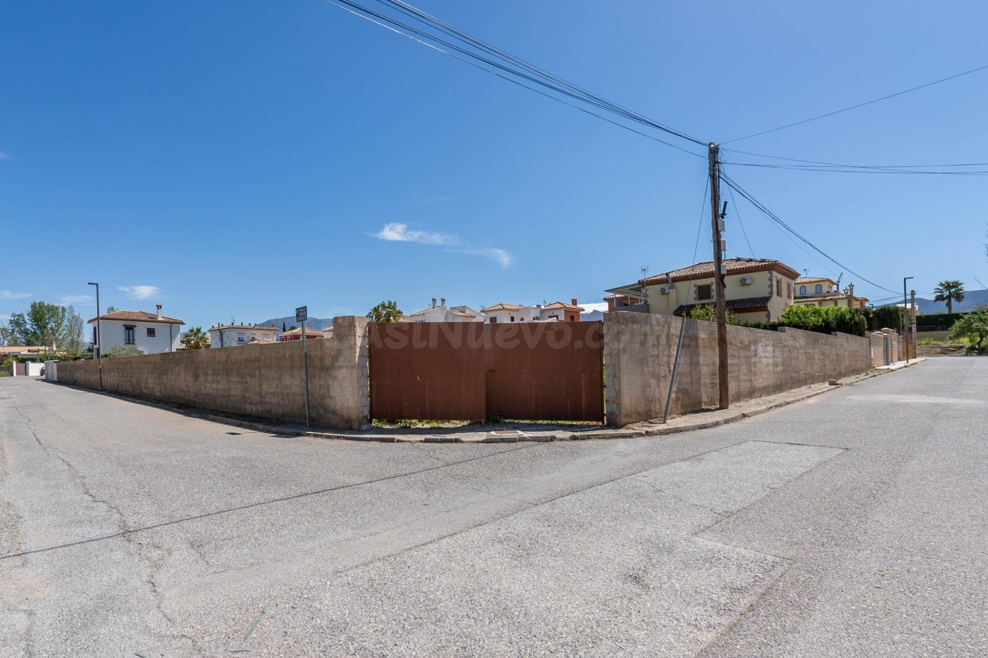 Magnífico solar de 1.002 m2 destinado a chalets individuales en la Urbanización Molino Ato de Otura!