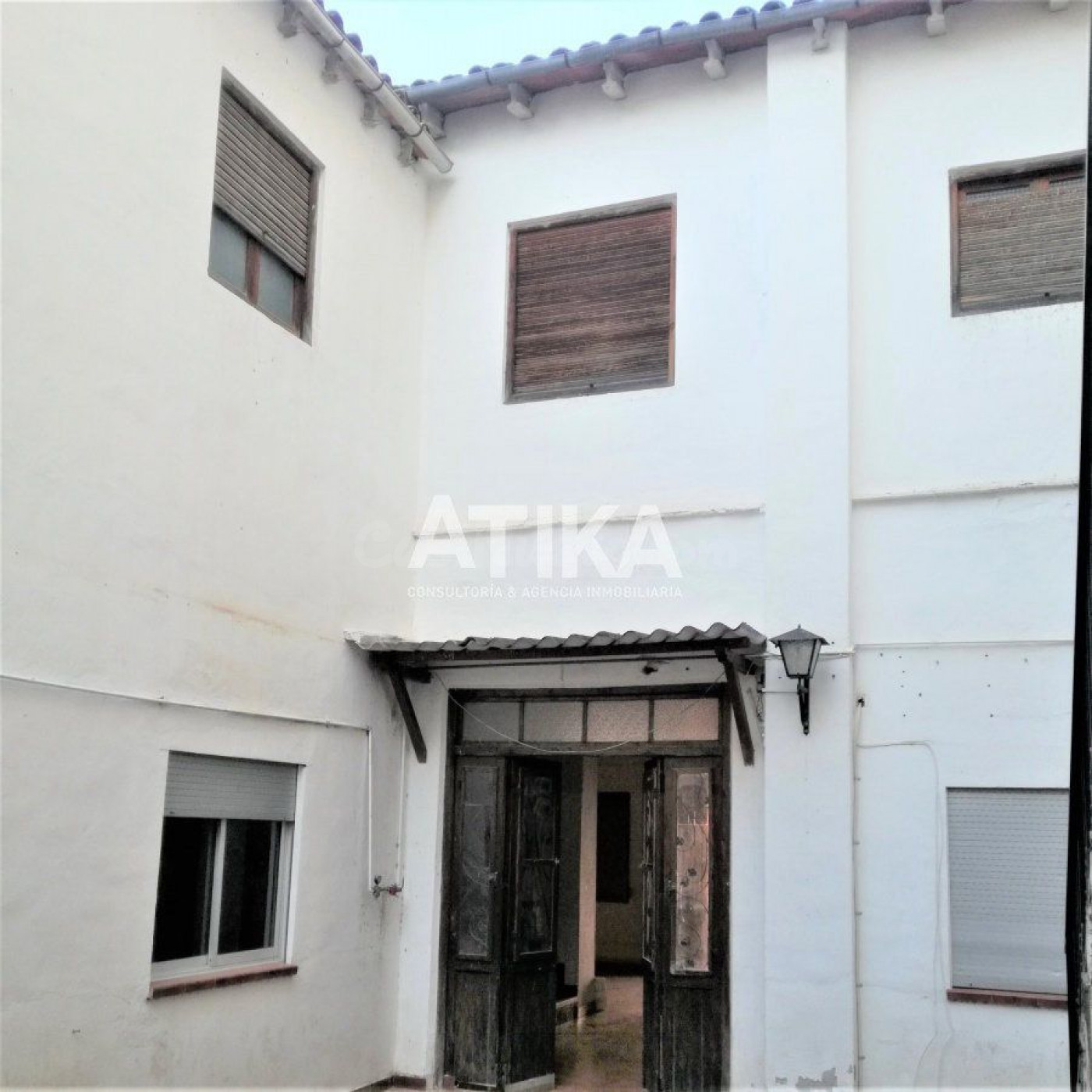 ESPECTACULAR CASA VENTA CON PATIO - foto 2