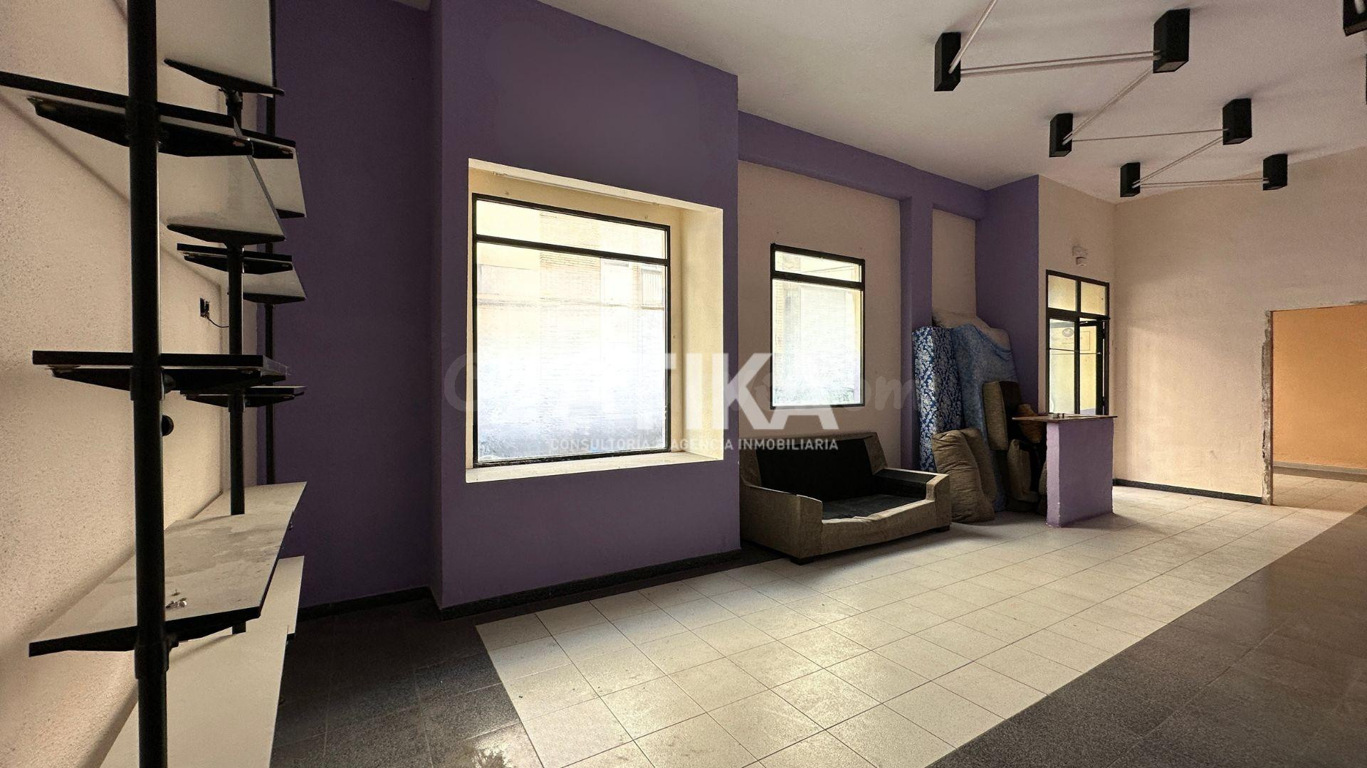 PLANTA BAJA CON POSIBILIDAD DE VIVIENDA EN PLENO CENTRO – ONTINYENT