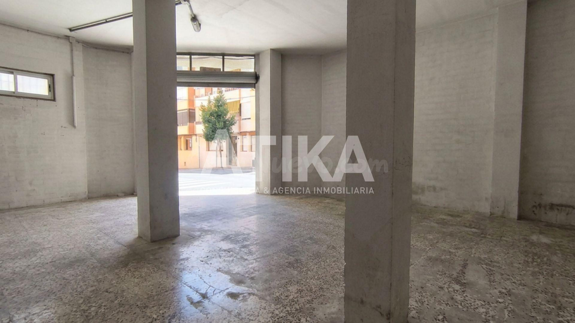 VENTA BAJO COMERCIAL EN LA ZONA DE SAN RAFAEL