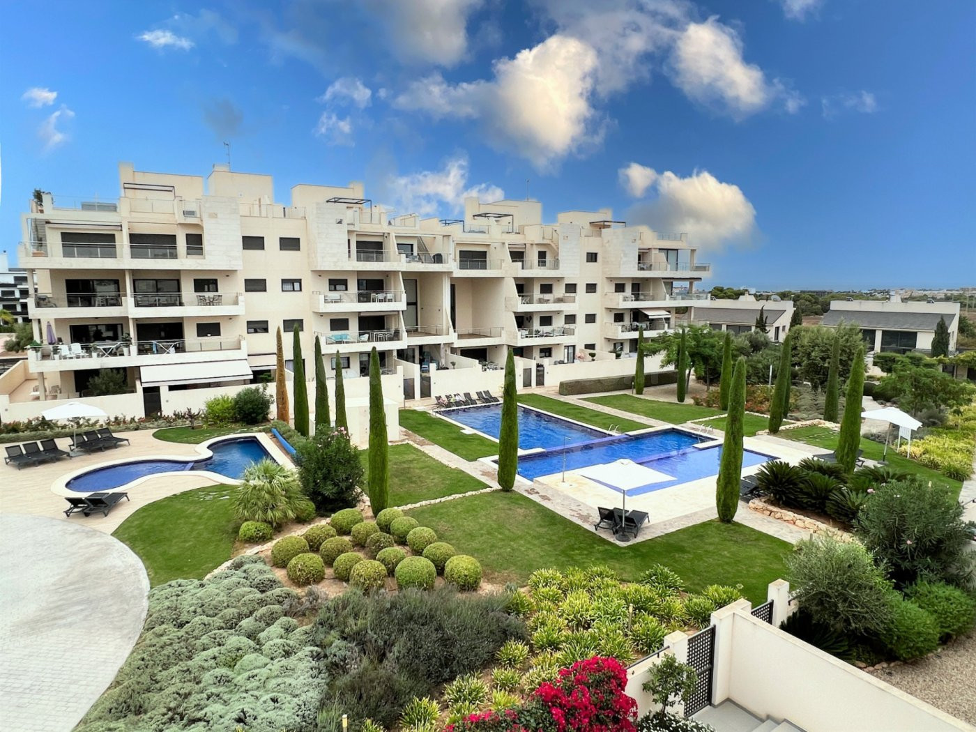 Pareado 3 habitaciones en venta - Los Dolses
