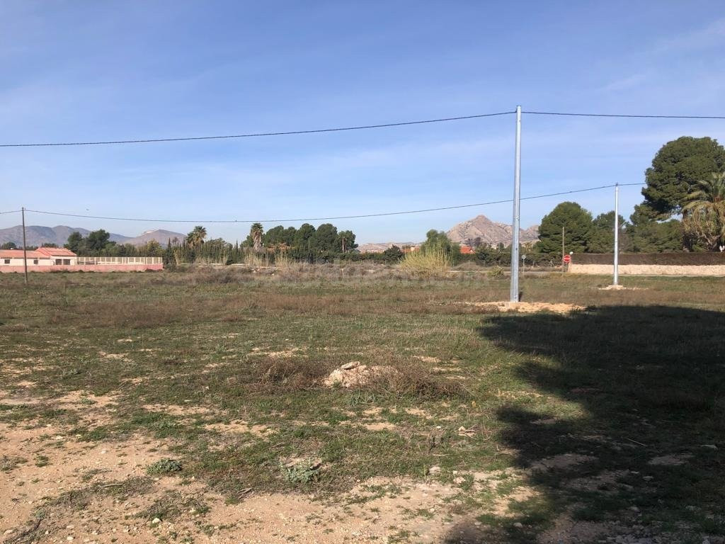 Se Vende Parcela en la Monfortina - Novelda (Alicante) - foto 2