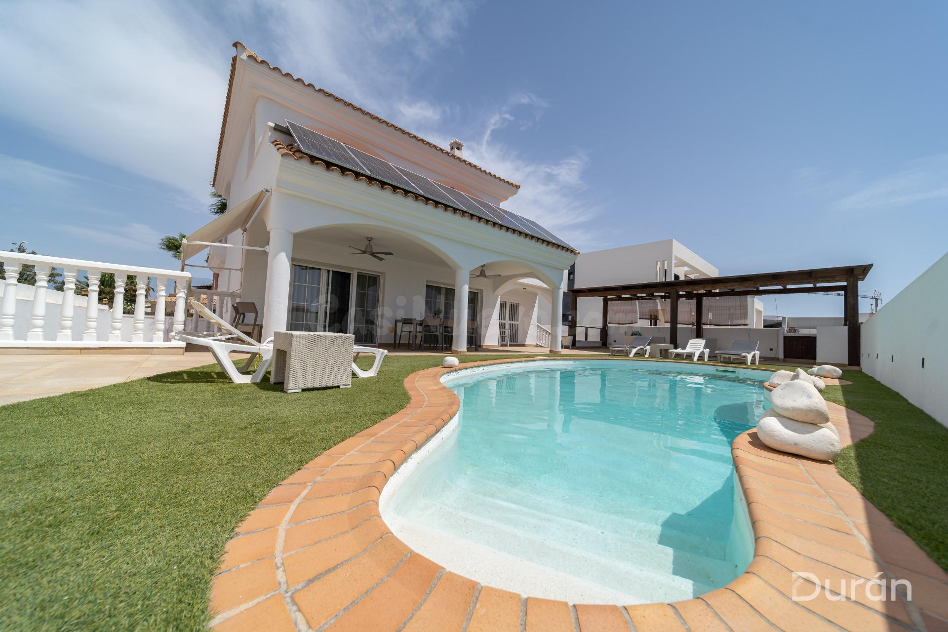 Chalet en venta en Almerimar - foto 3