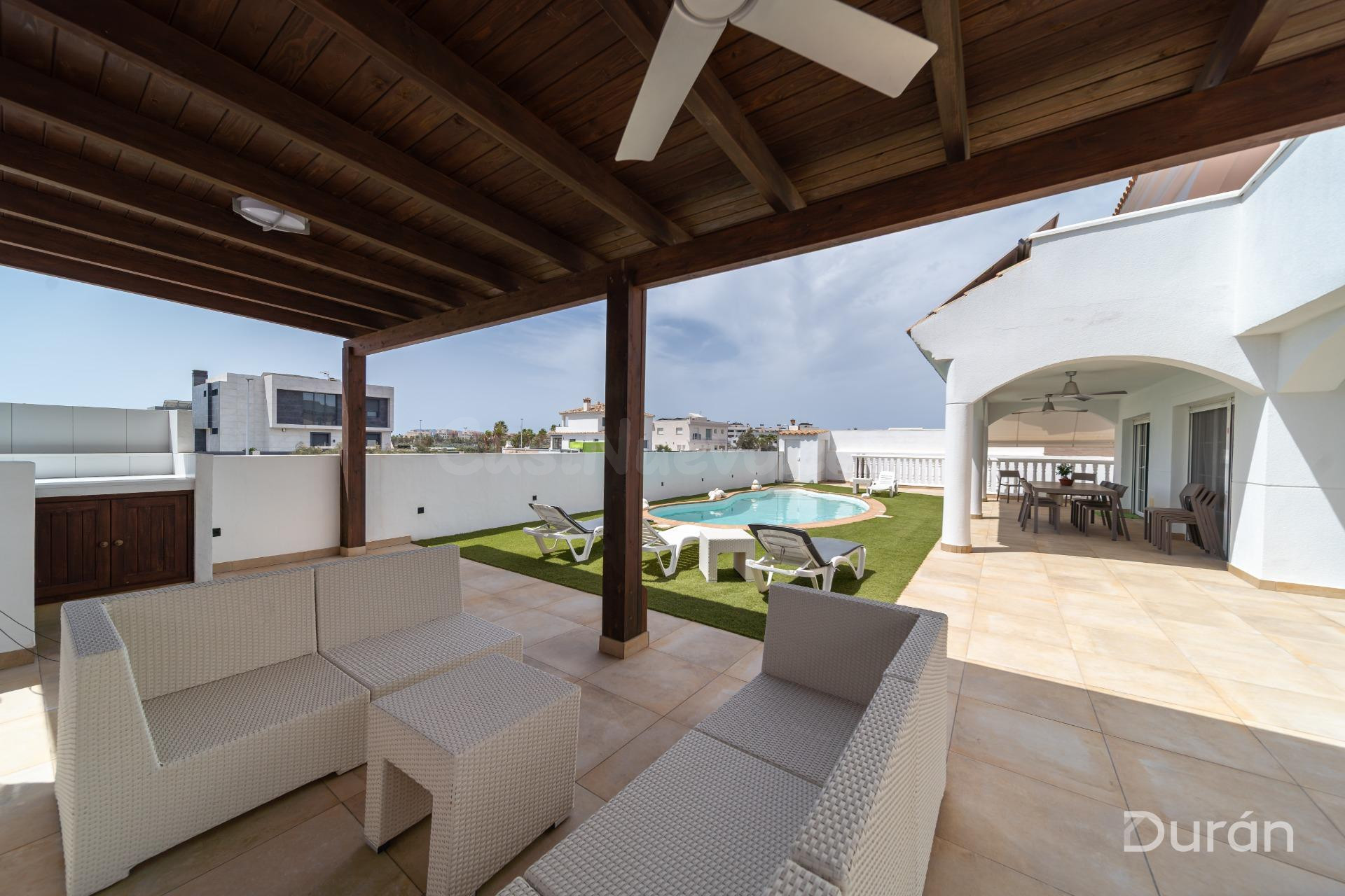 Chalet en venta en Almerimar - foto 4