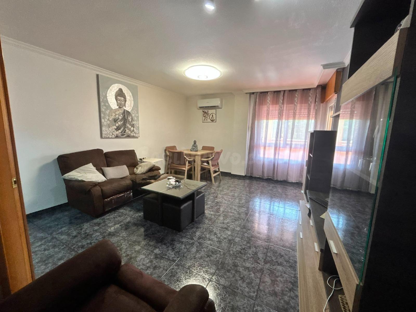 Piso de 4 dormitorios en el centro de El Ejido - foto 4