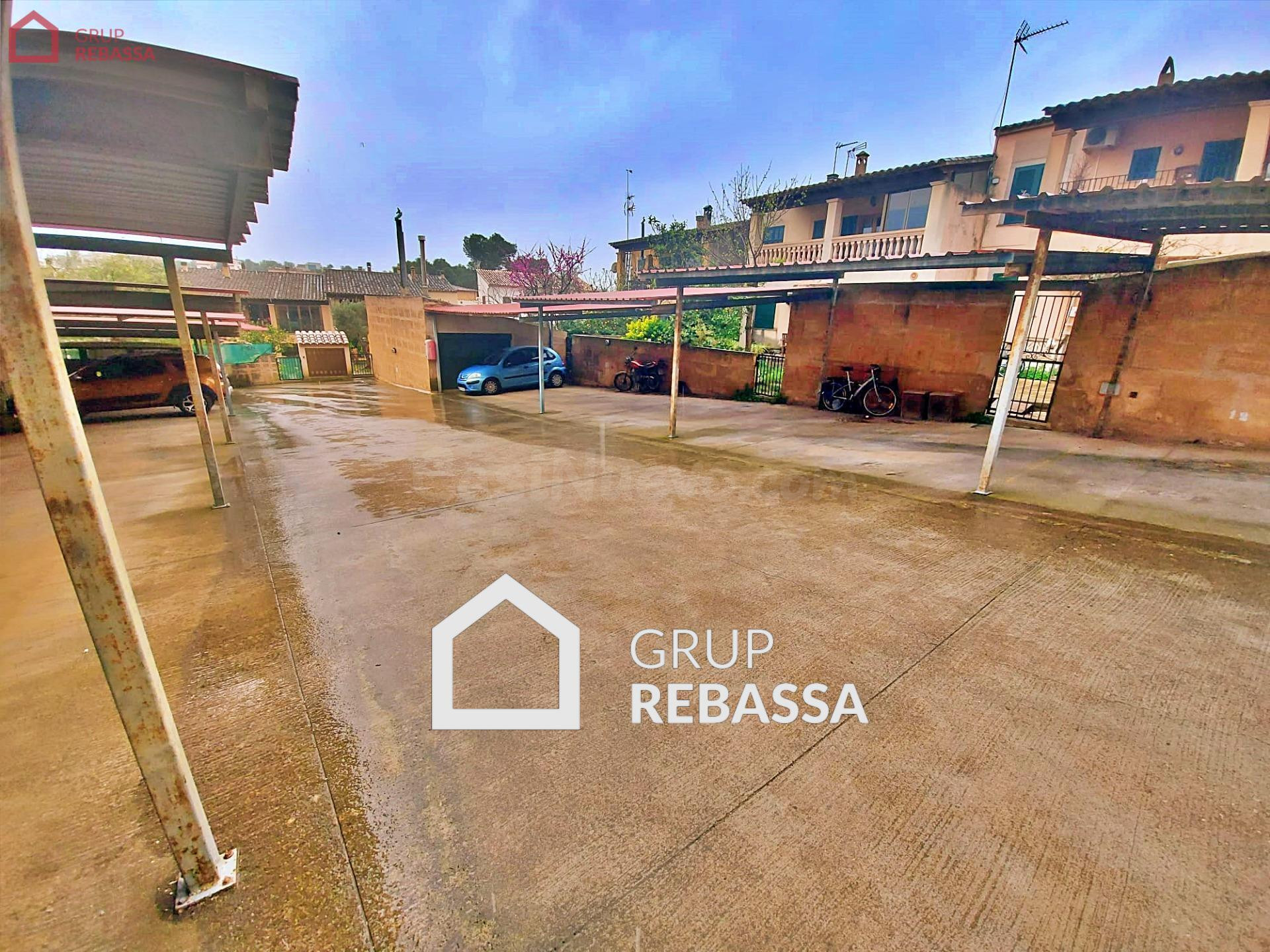 Se ALQUILA parking en el centro de Portol (Marratxí). 12 m2. - foto 2