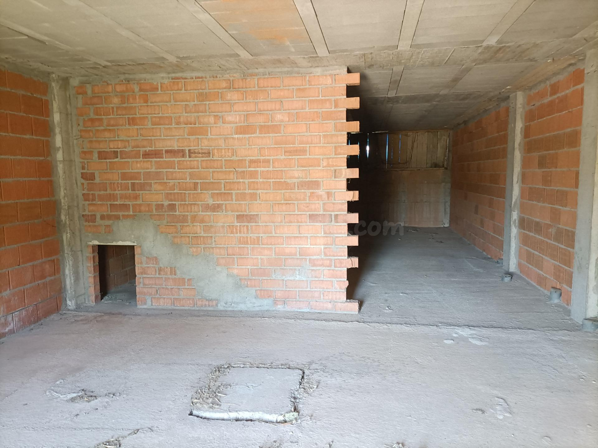 Edificio en obra en Hormilla - foto 4