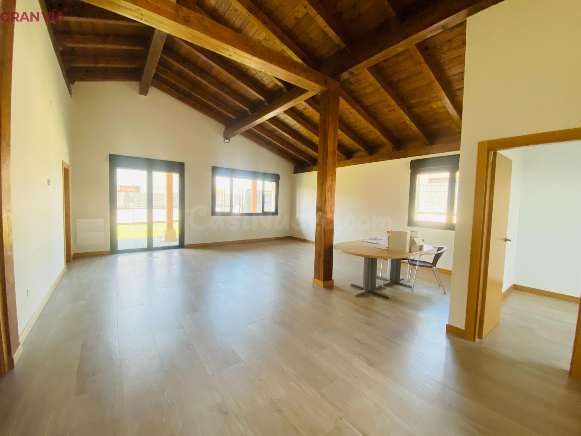 Chalet en venta en Haro - foto 2