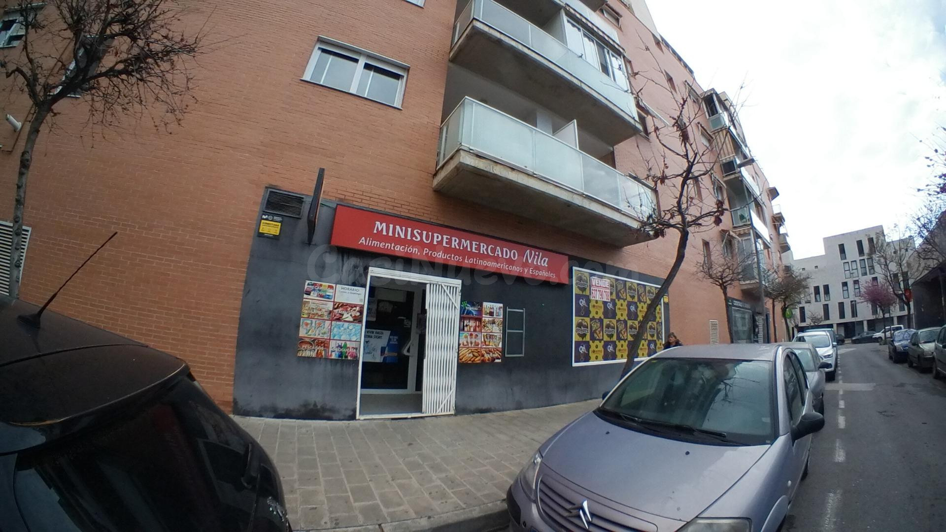 Venta de Local de 150m2, ideal  junto parada de tram ideal INVERSOR