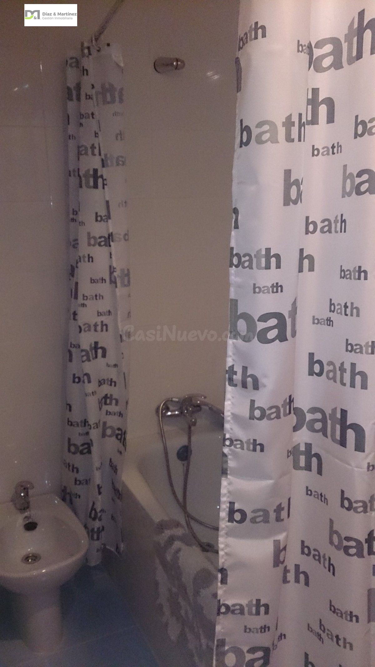 SE VENDE APARTAMENTO EN SAN ISIDRO CON PLAZA DE GARAJE - foto 4