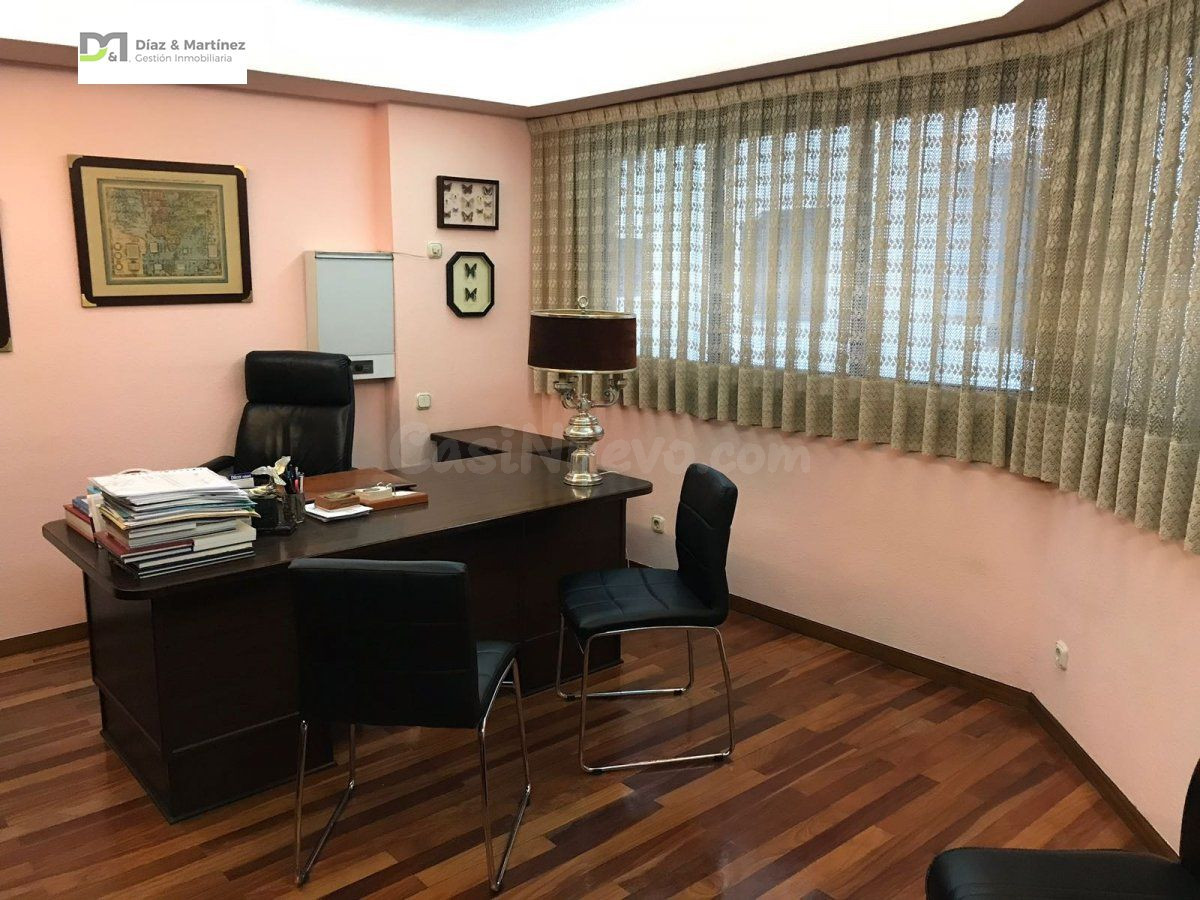 DESPACHO PROFESIONAL EN LA ZONA DE LA PLAZA INMACULADA