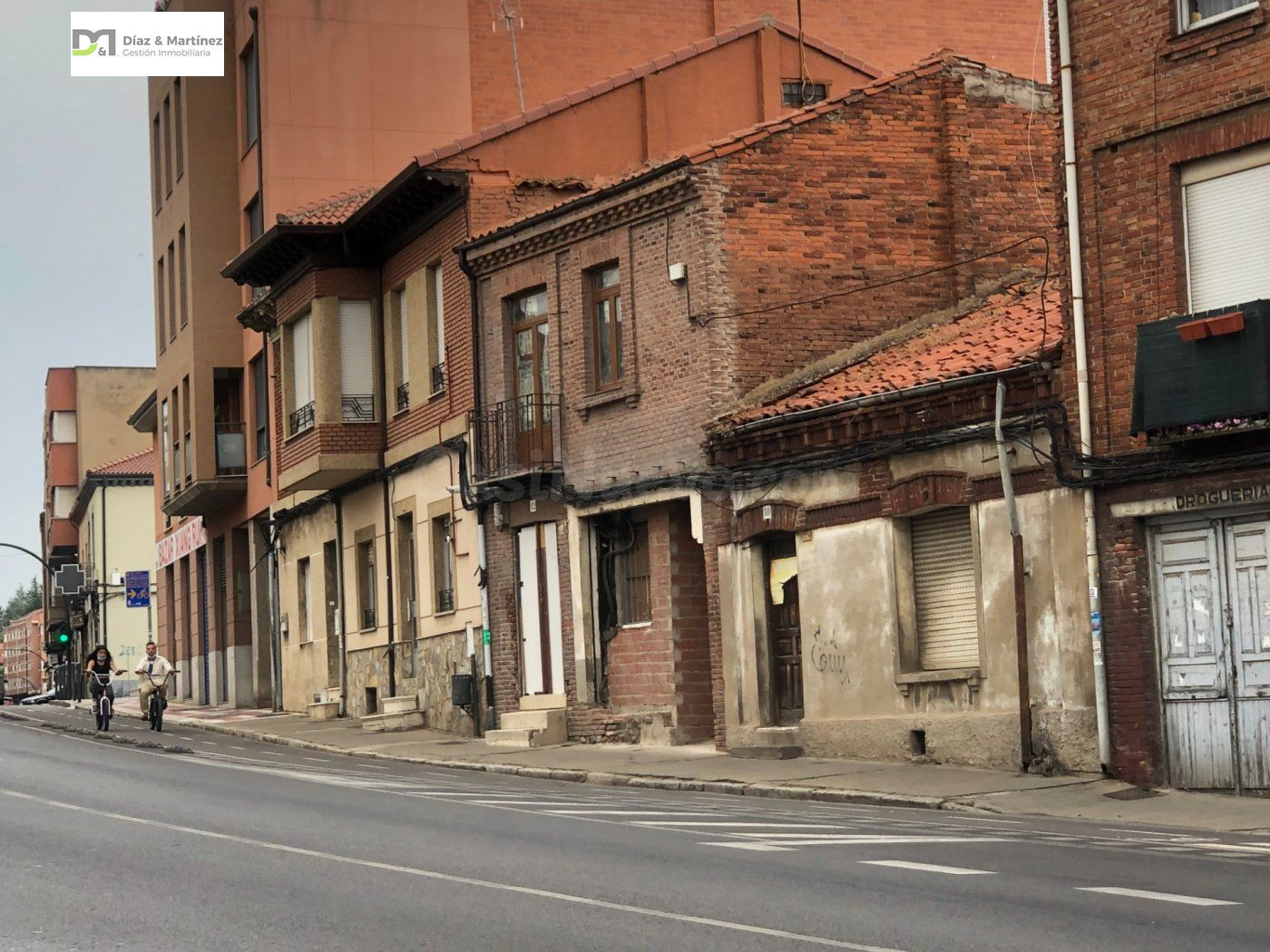 CASA EN TROBAJO DEL CAMINO