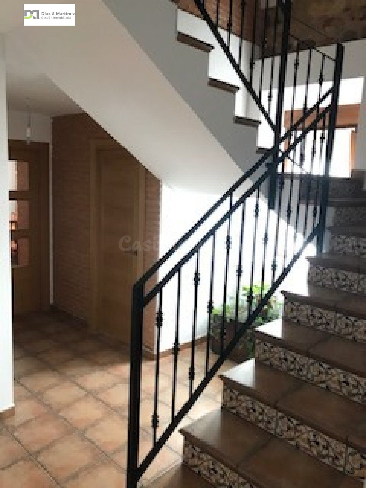 Amplia casa rehabilitada con 400 m de parcela. En Cuadros. - foto 5