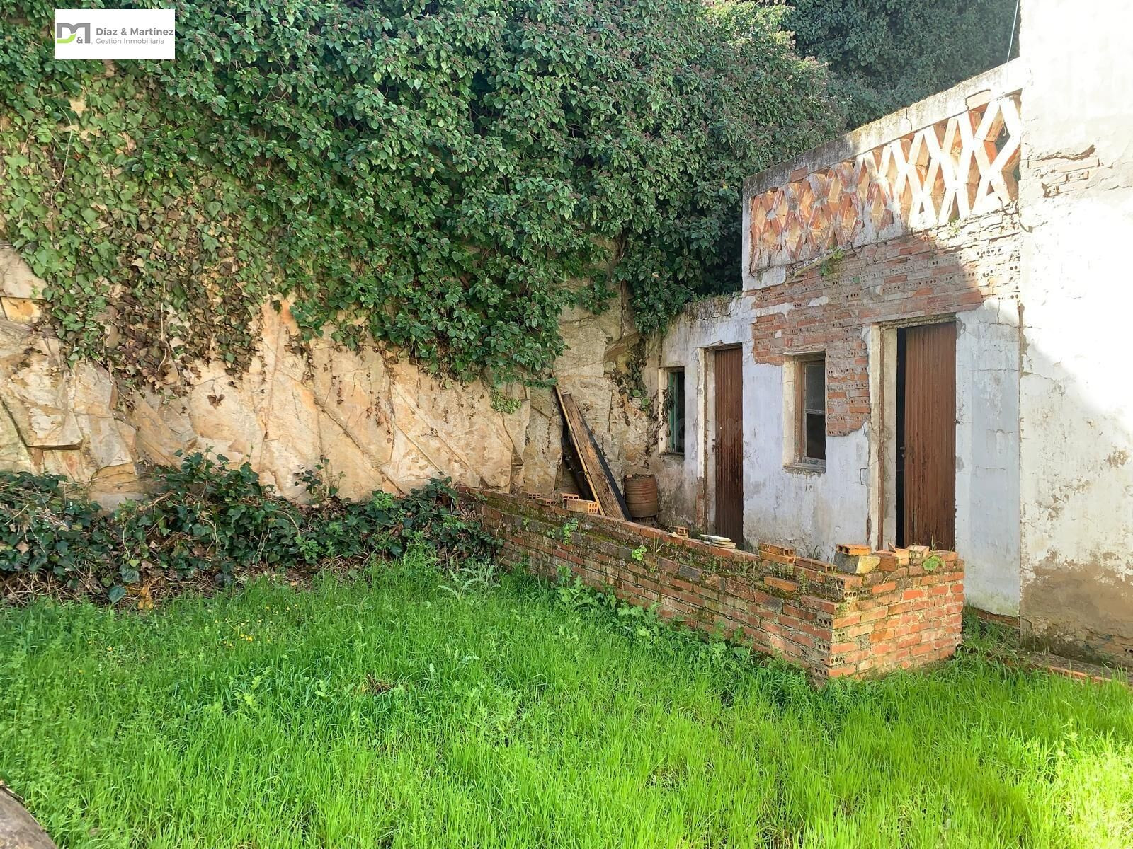 CASA CON PATIO EN LA BAÑEZA - foto 3
