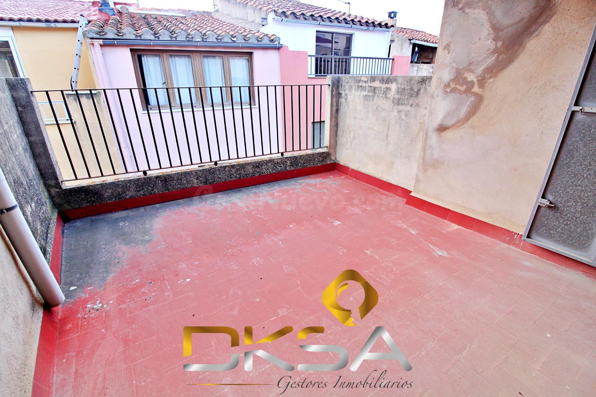 Casa económica para reformar en Cabanes pueblo - foto 2