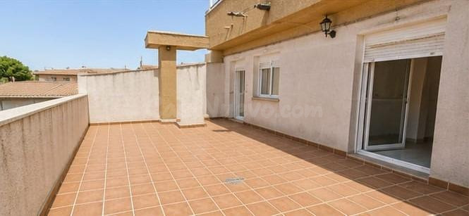 DUPLEX CON 2 TERRAZAS EN CULLAR VEGA, GARAJE Y ASCENSOR