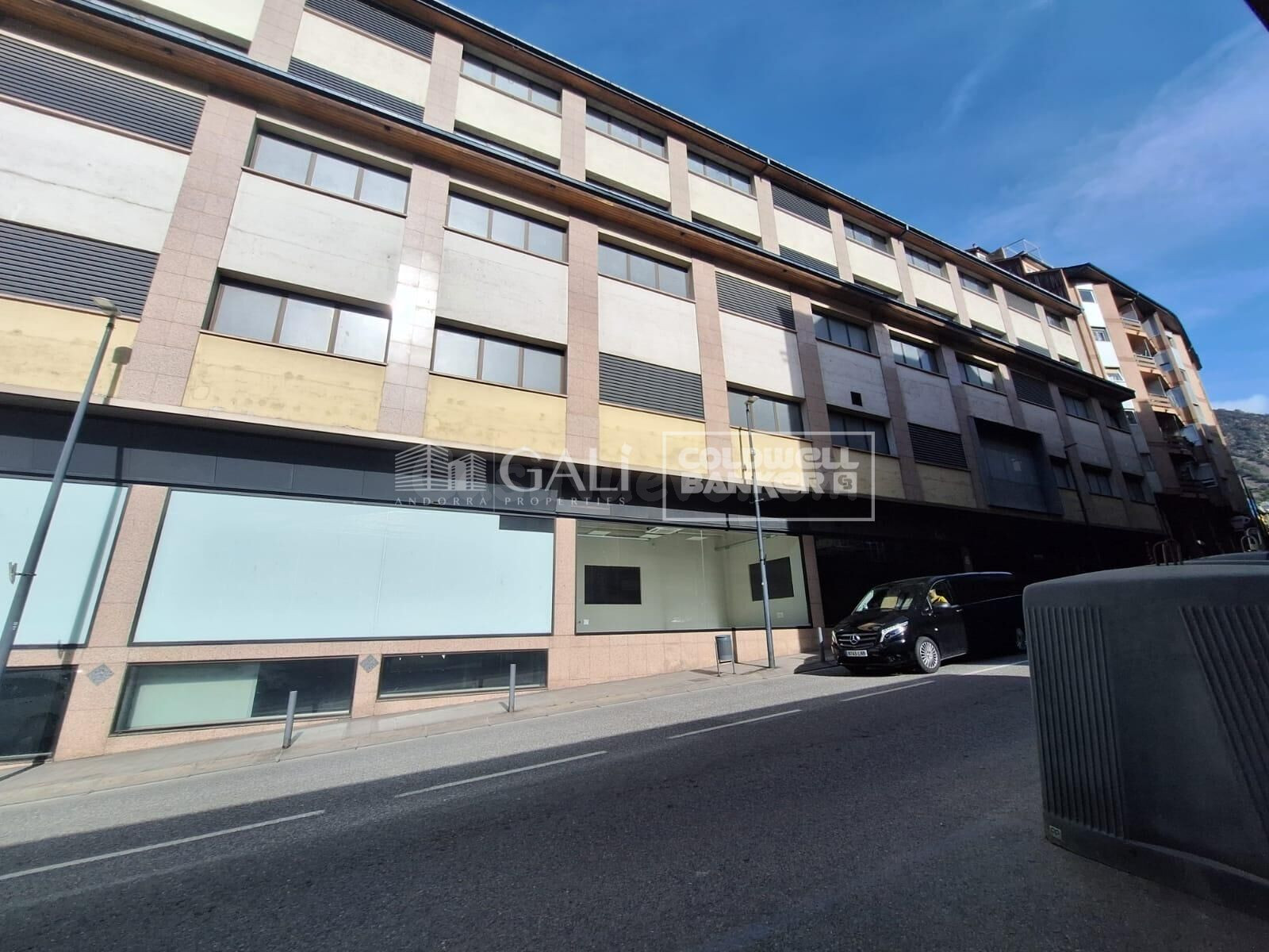 EDIFICIO EN ANDORRA LA VELLA