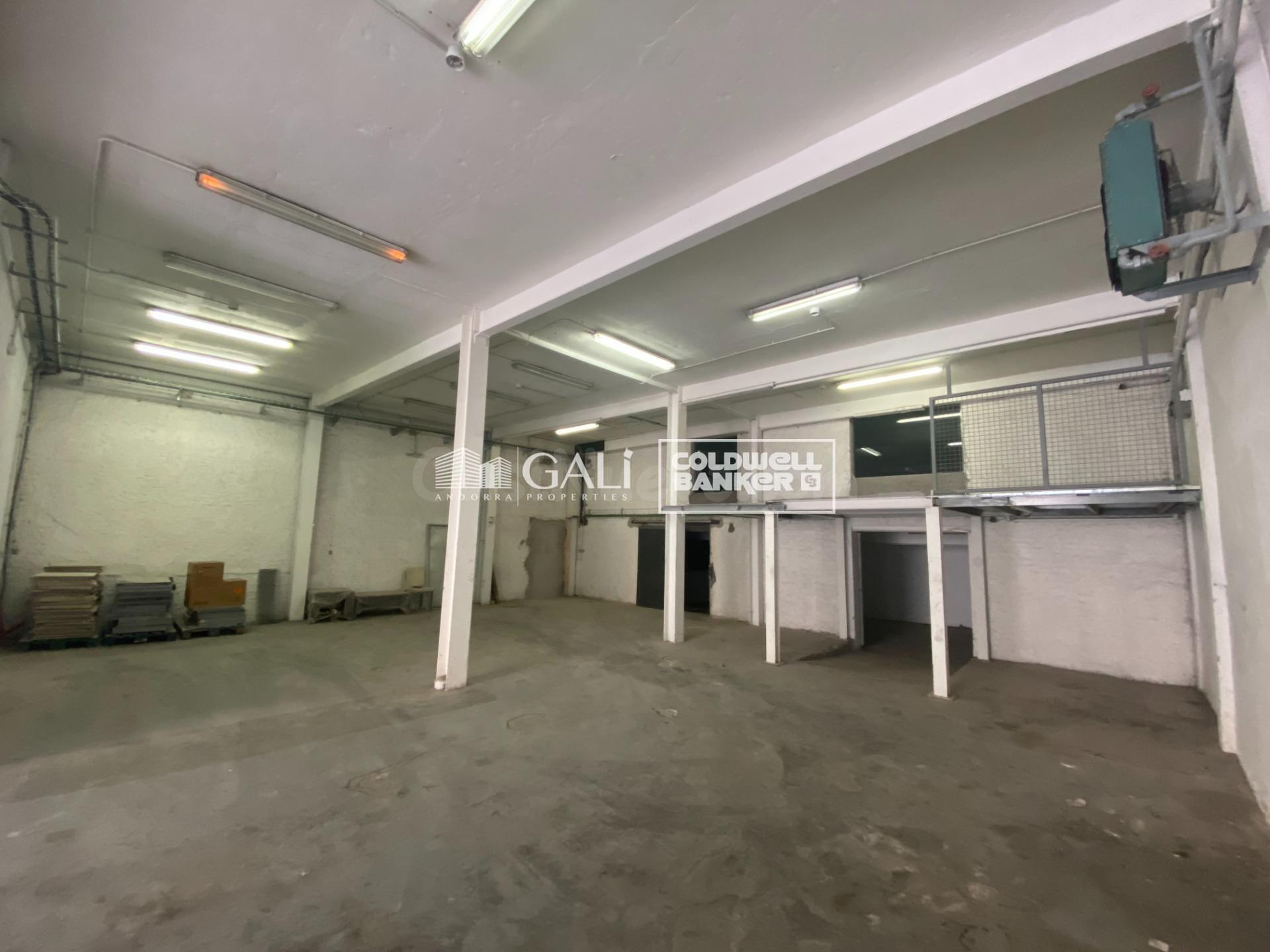 NAVE INDUSTRIAL EN ANDORRA LA VELLA