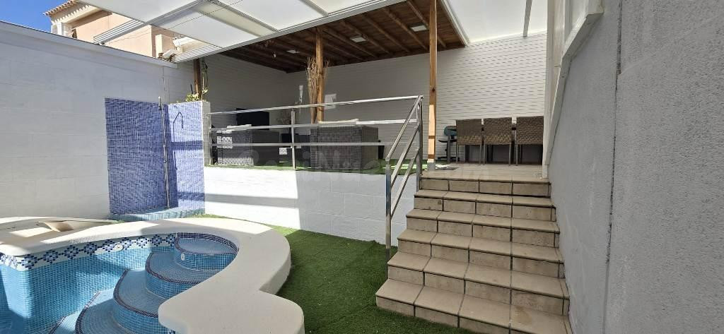 Exclusiva villa de lujo en El Alamillo, a solo 200m de la playa