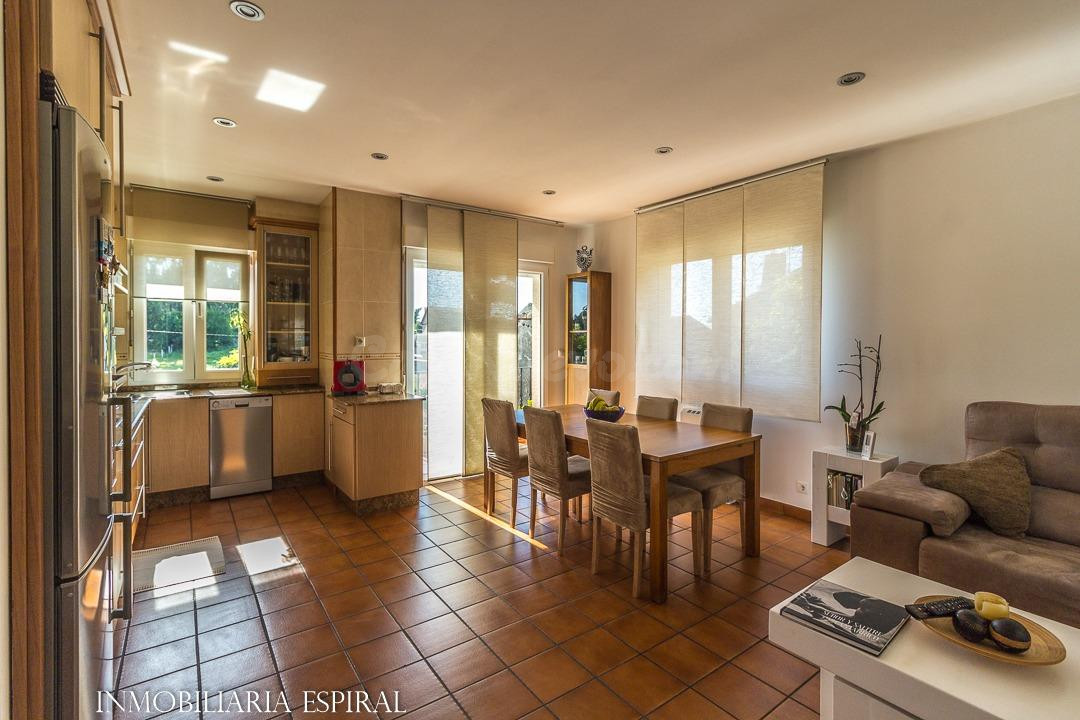 ¡Vive en el paraíso! Precioso chalet al lado de Meloxo y a solo 600 metros de la playa Lavaxeira