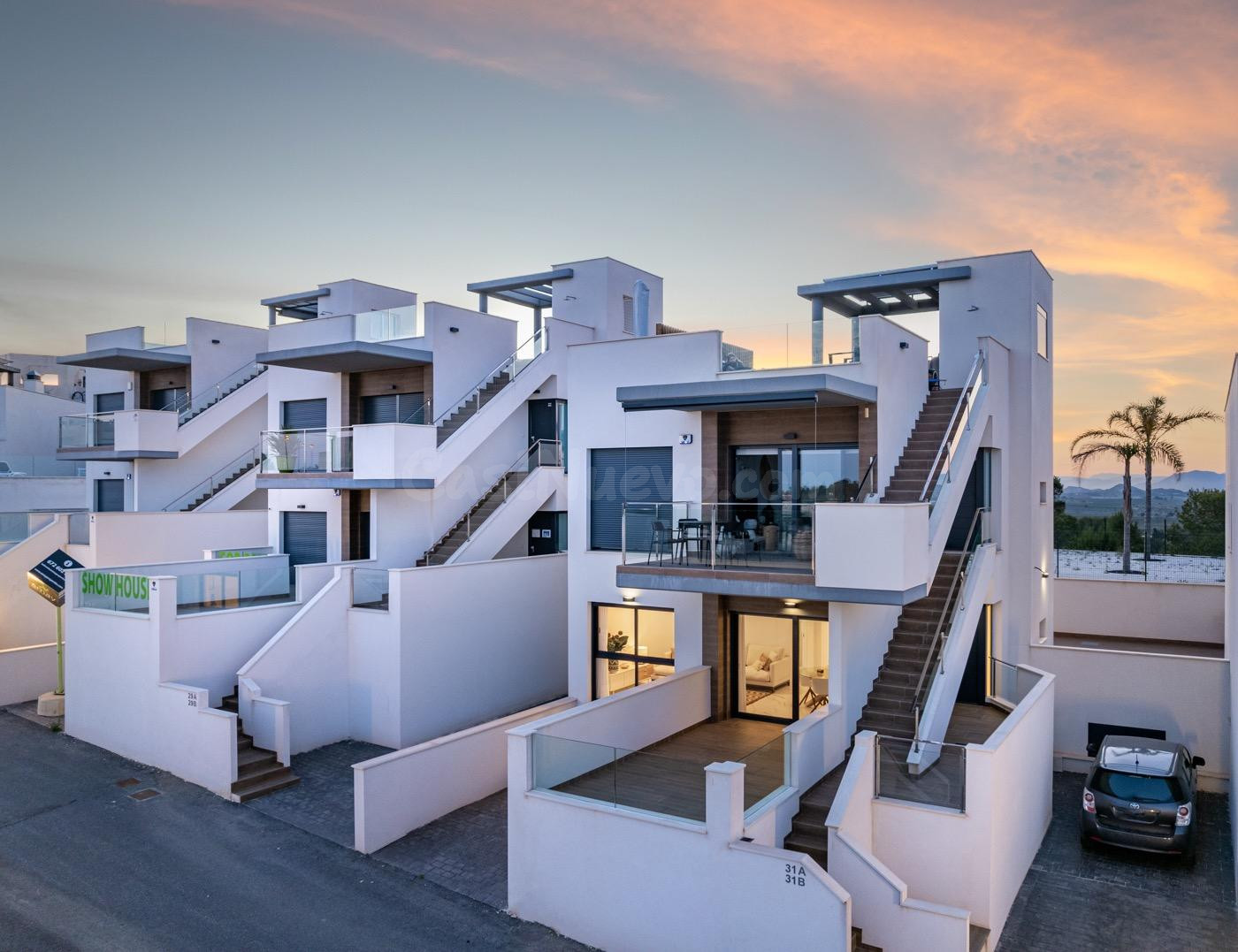 BUNGALOWS DE NUEVA CONSTRUCCIÓN CON PISCINA COMUNITARIA - ZONA SAN MIGUEL DE SALINAS -