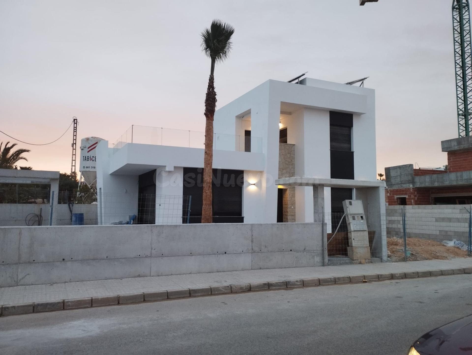 PRECIOSA VILLA DE LUJO A MENOS DE 1KM DEL MAR CON PISCINA PRIVADA - ZONA LA CIÑUELICA -