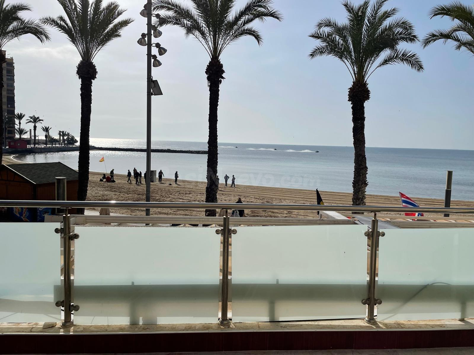 DÚPLEX EN PRIMERA LÍNEA DE PLAYA DEL CURA - ZONA TORREVIEJA -