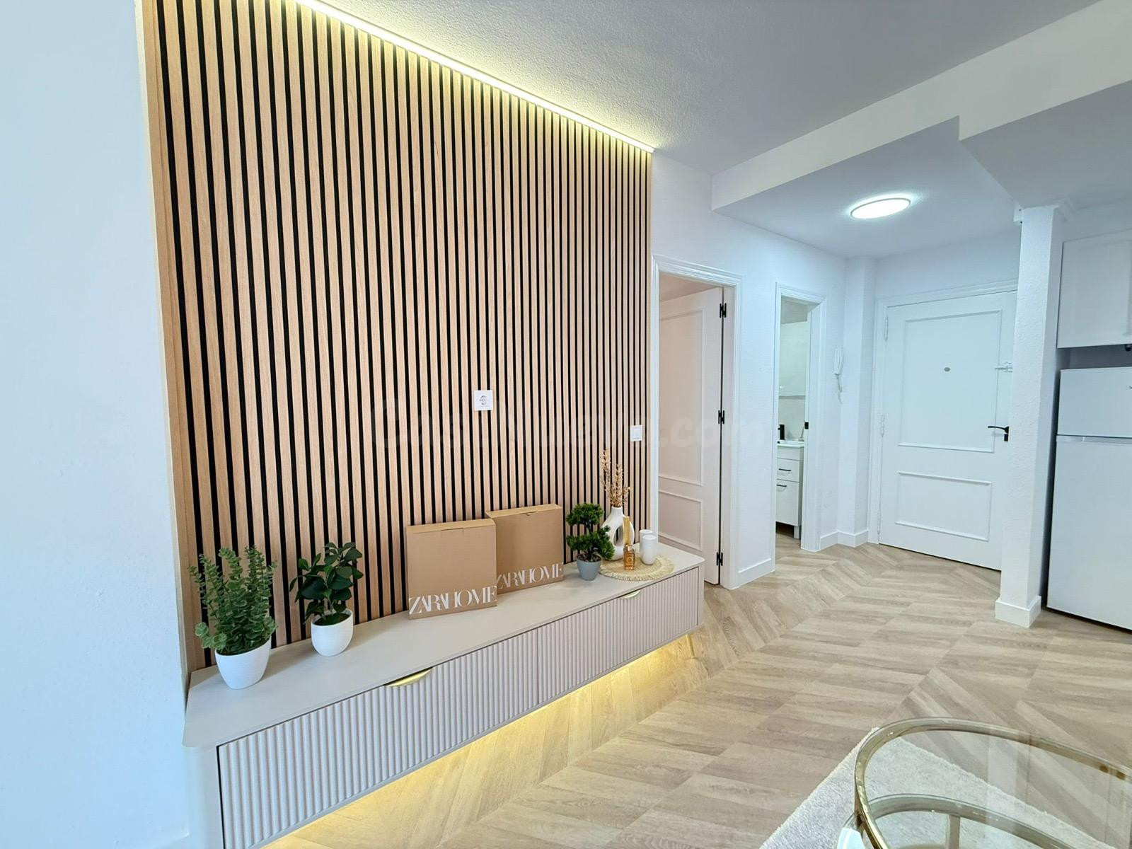 BONITO APARTAMENTO EN PARQUE DE LAS NACIONES-TORREVIEJA