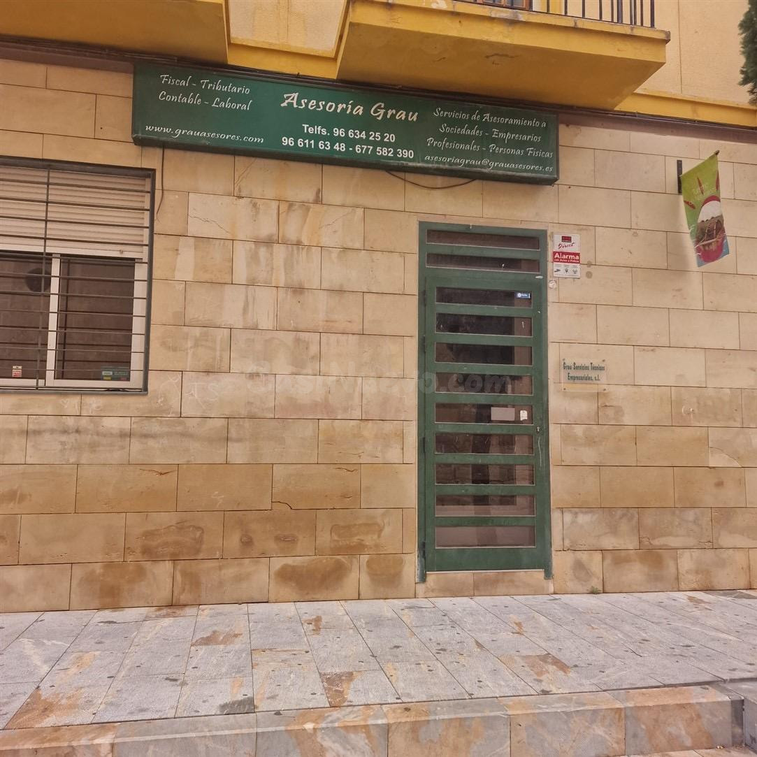 LOCAL COMERCIAL FRENTE A COLEGIO SANTO DOMINGO - ORIHUELA -