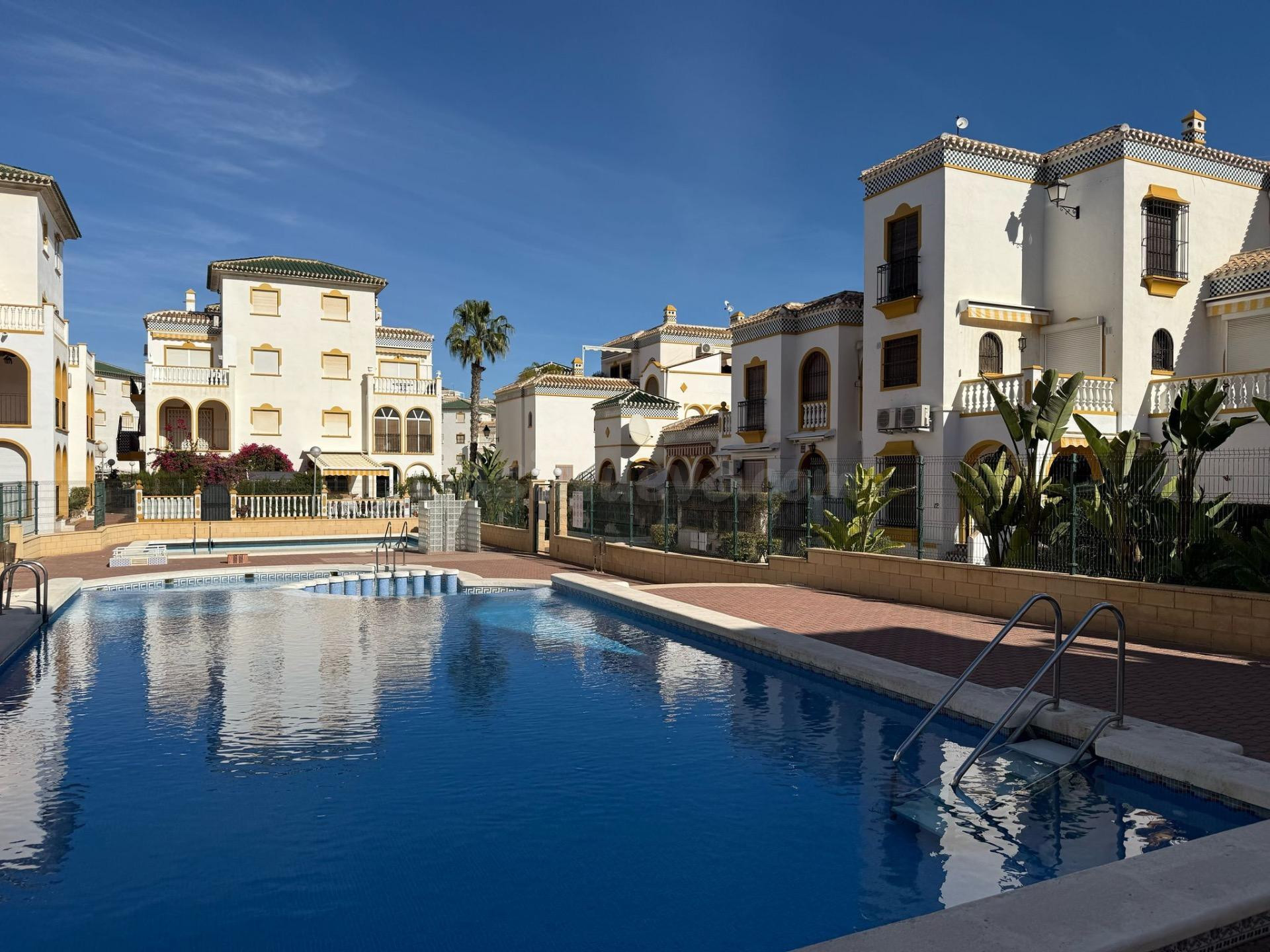 BUNGALOW EN LA MATA-TORREVIEJA