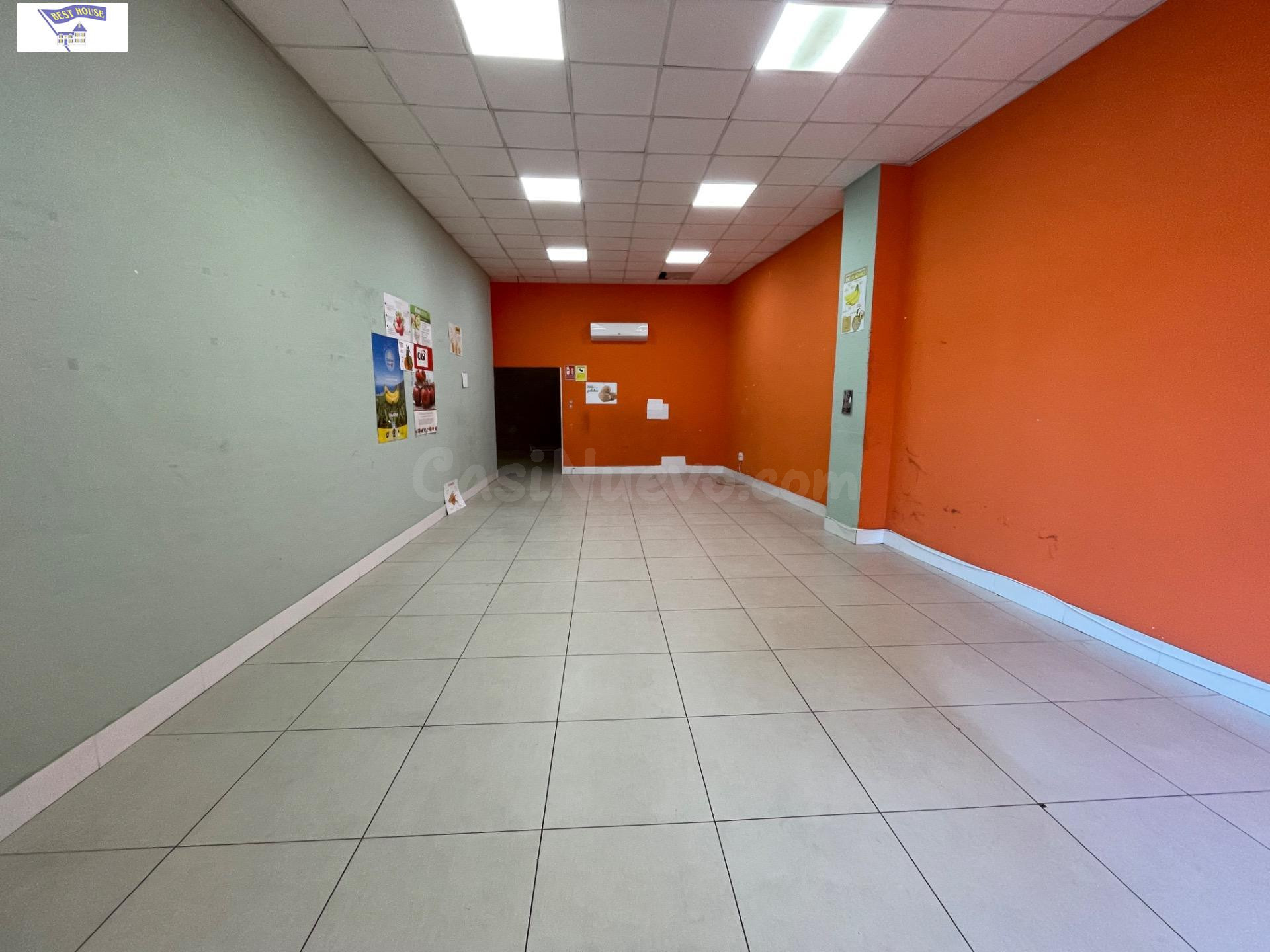 Local comercial 90m² en alquiler - Ensanche-Circunvalacion