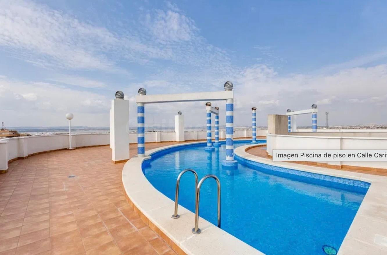 APARTAMENTO DE 2 DORMITORIOS CON GARAJE Y PISCINA COMUNITARIA - ZONA TORREVIEJA -