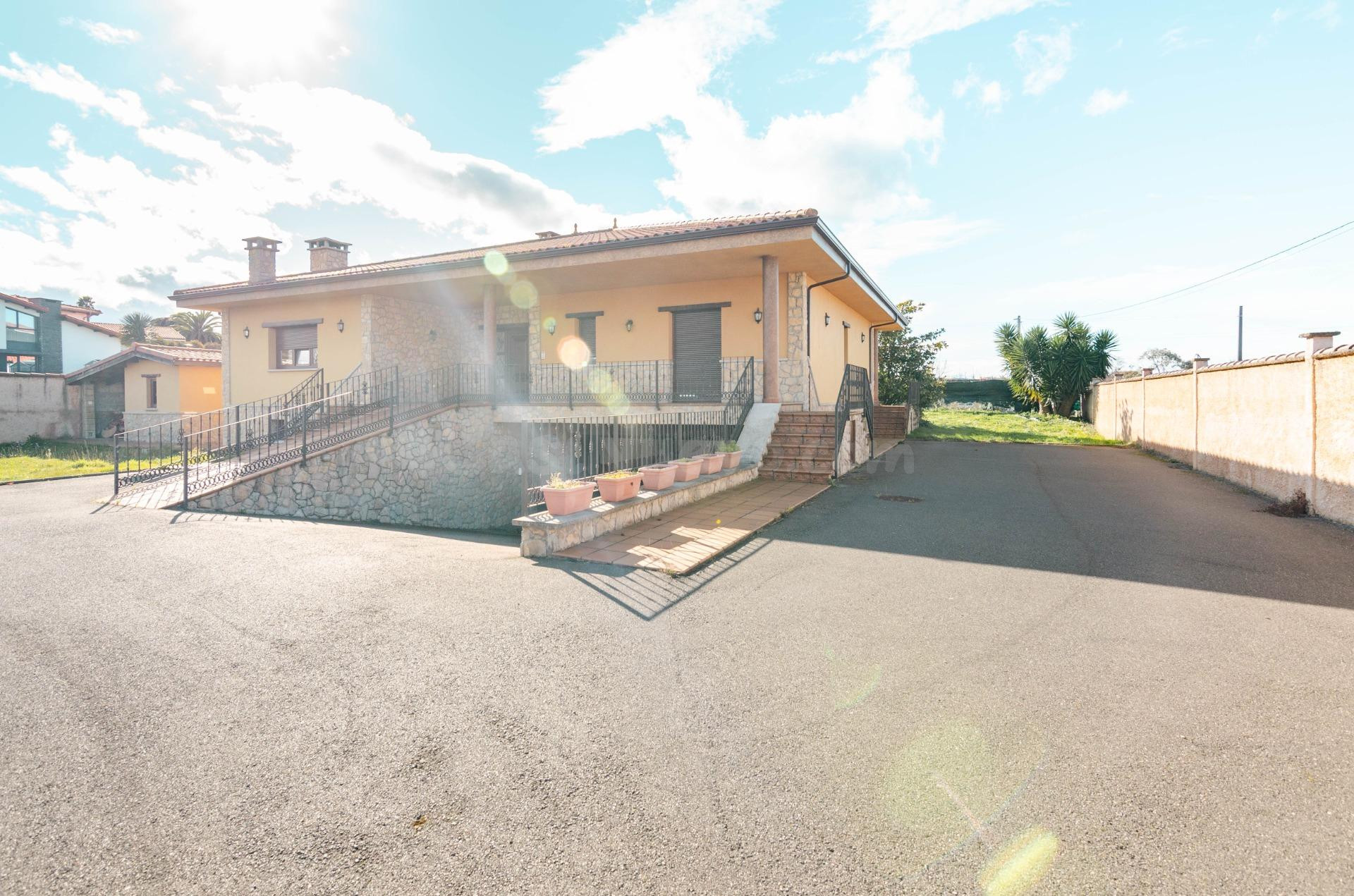 Chalet en Castrillón Avilés - foto 4
