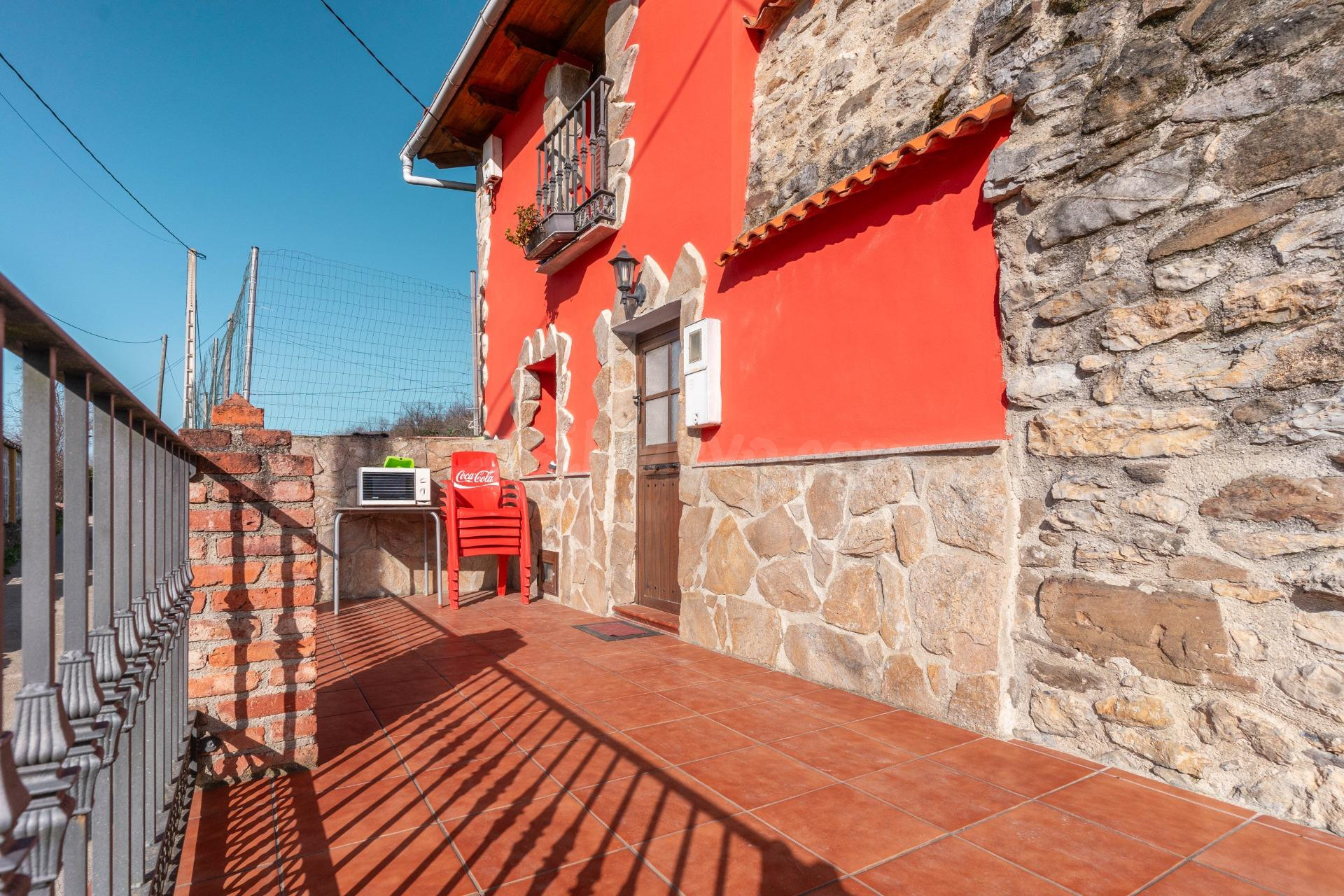 Joya Rural en Corneyana: Casa con Finca Edificable y Gran Po - foto 2