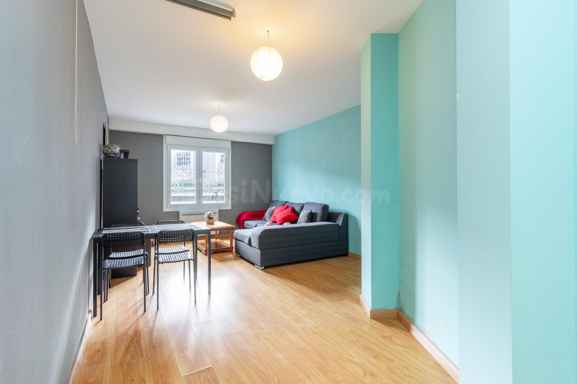 ¡OPORTUNIDAD EN LLANES! Piso Impecable con 2 Terrazas, Garaj - foto 4