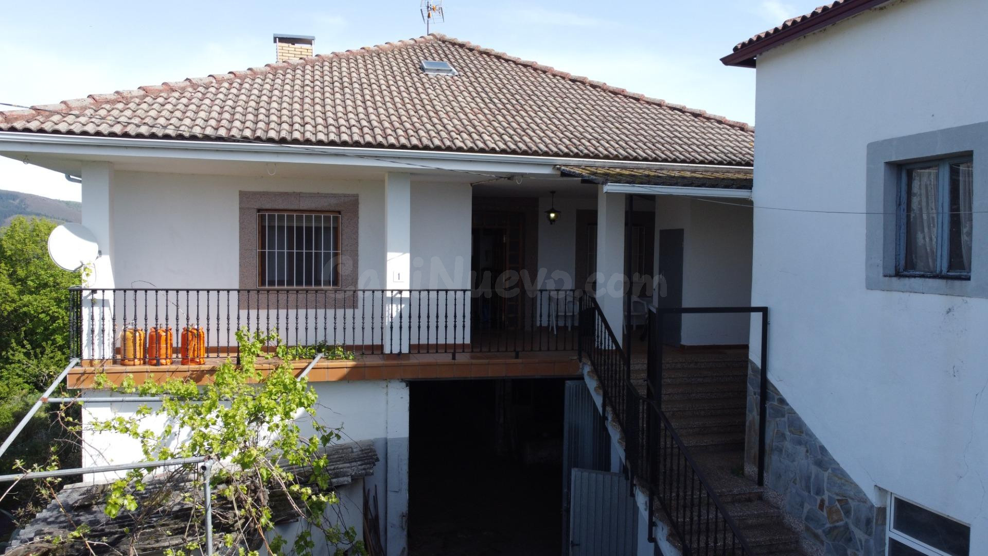 ¡Por fin disponible y con nuevo precio! Gran casería en Rañe - foto 3