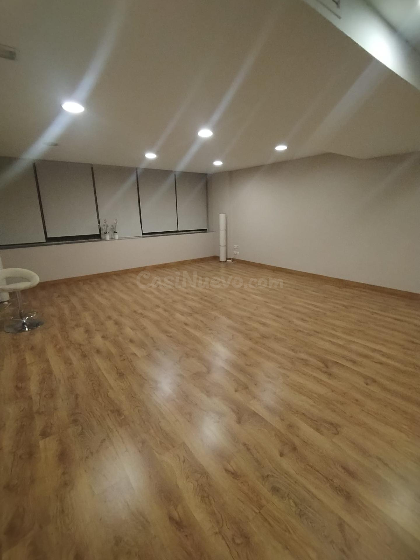Oficinas totalmente reformadas en pleno centro de Alicante – Rambla de Méndez Núñez