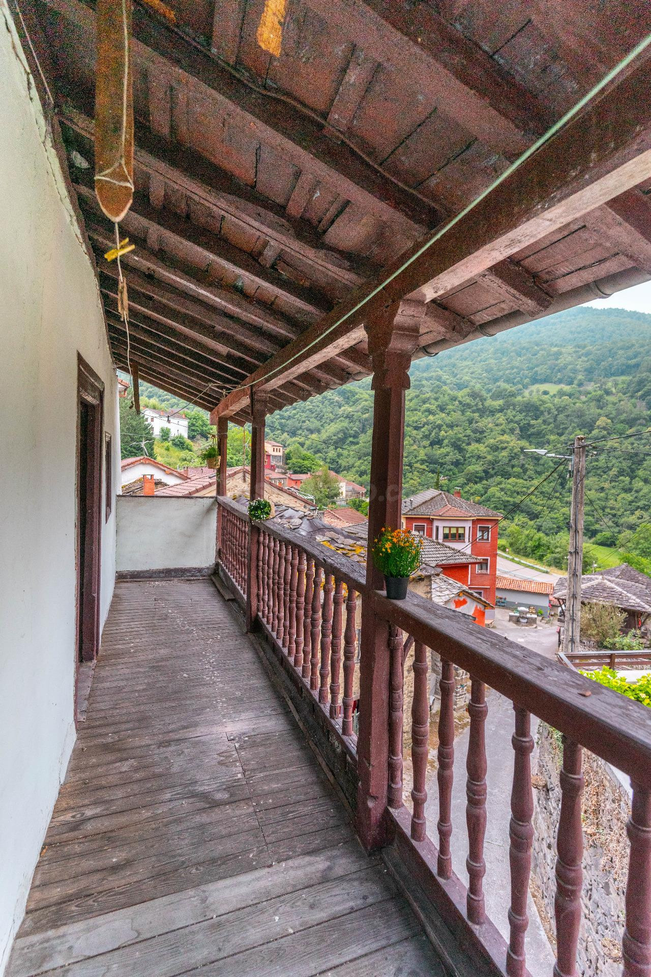 Casa adosada con tejado renovado, 350 m2 construídos con vis - foto 4
