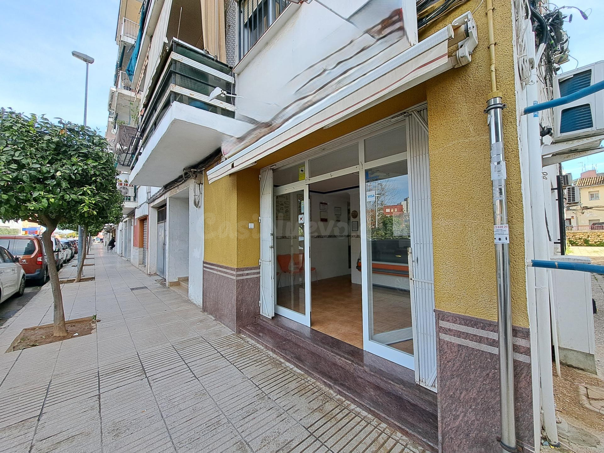 LOCAL COMERCIAL EQUIPADO COMO CARNICERIA