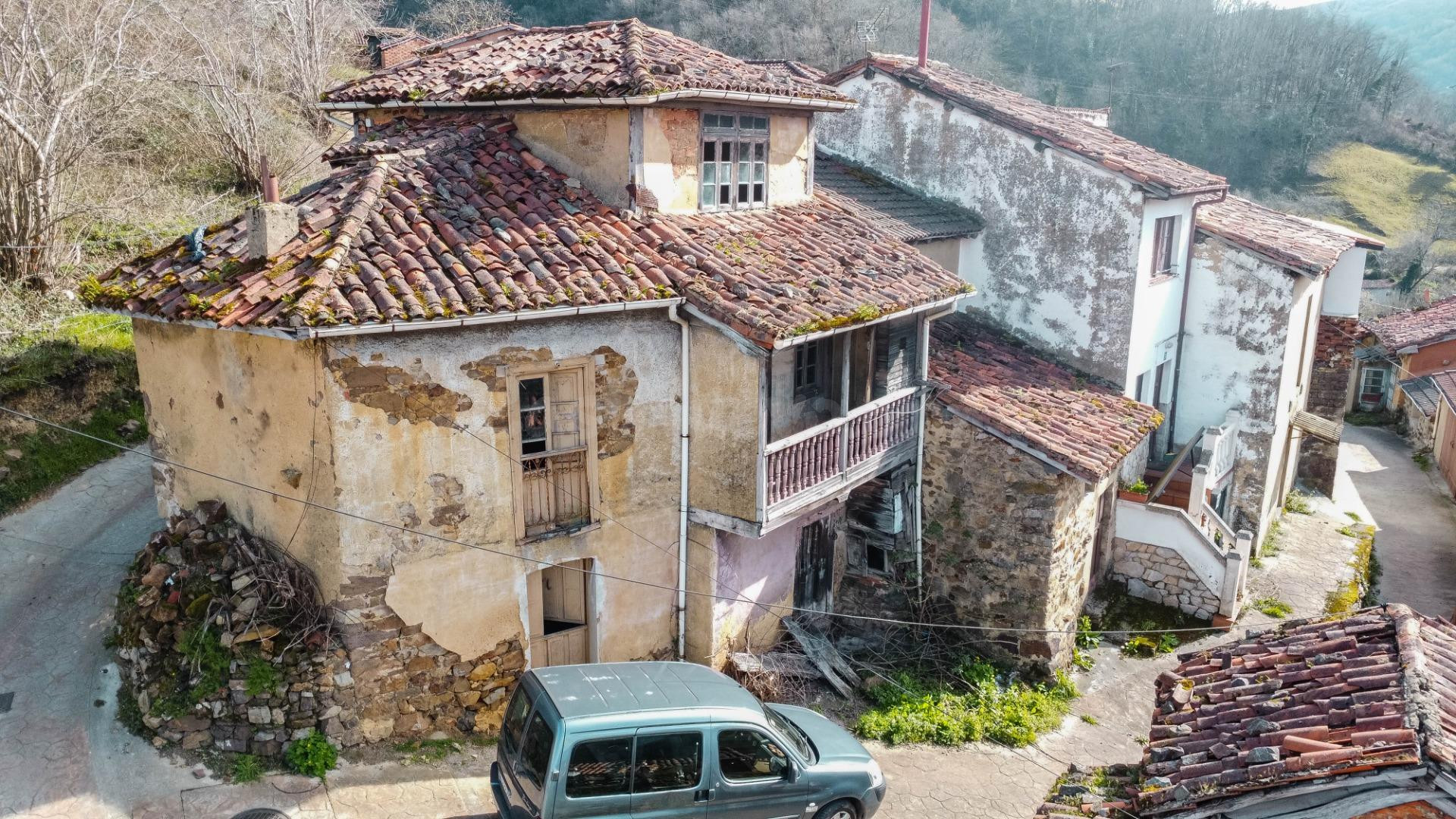 Casa tradicional asturiana para rehabilitar en La Xuncar (Ri - foto 2