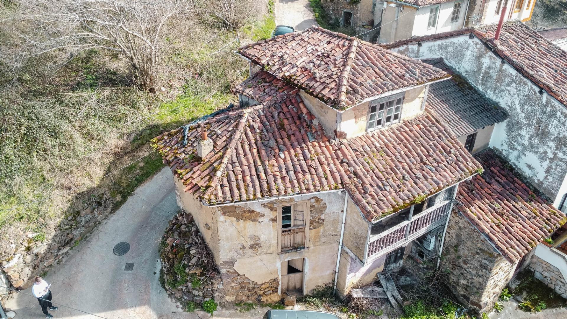 Casa tradicional asturiana para rehabilitar en La Xuncar (Ri - foto 5