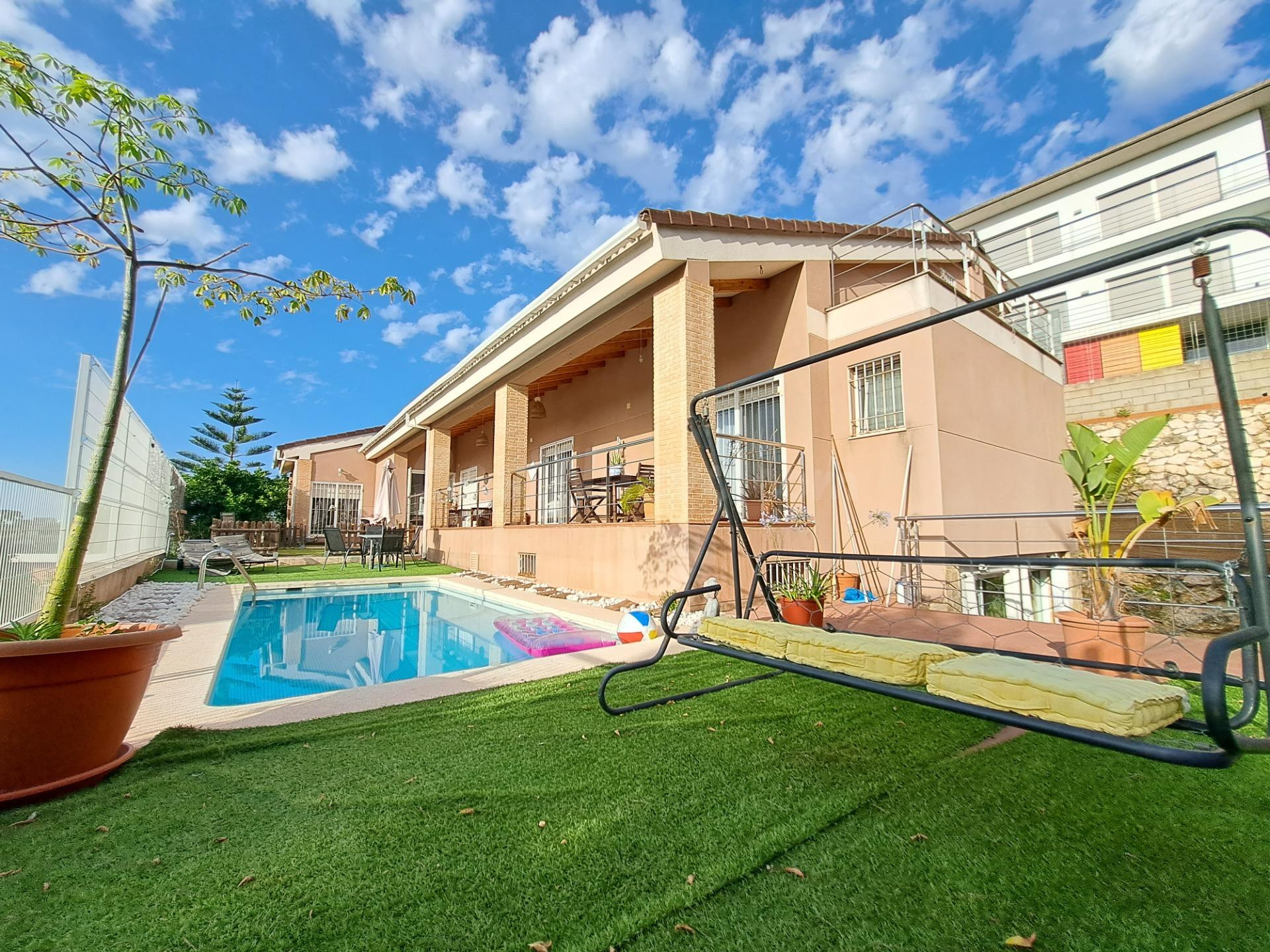 El Chalet con el que has soñado, ahora a la venta en la Urba - foto 3