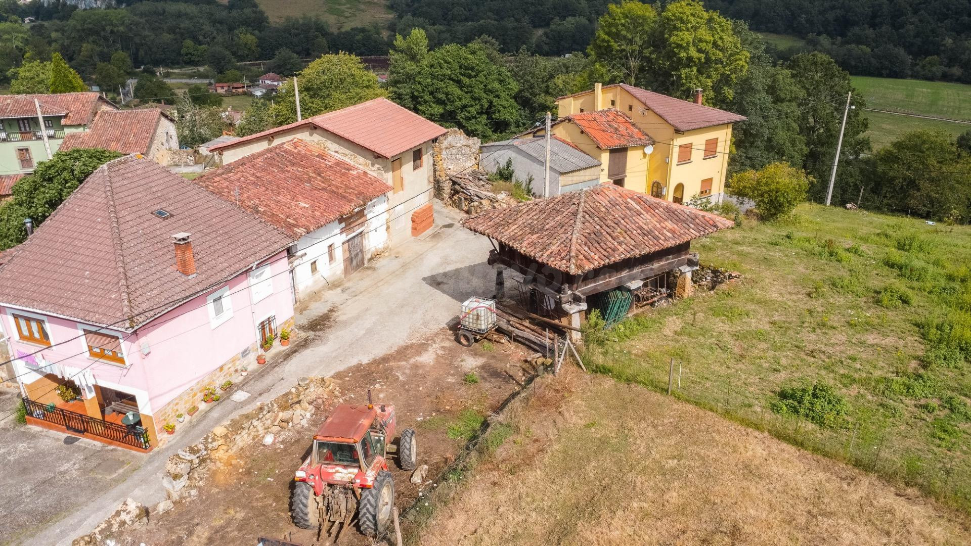 3 CASAS, TERRENO EDIFICABLE Y SOLAR - foto 5