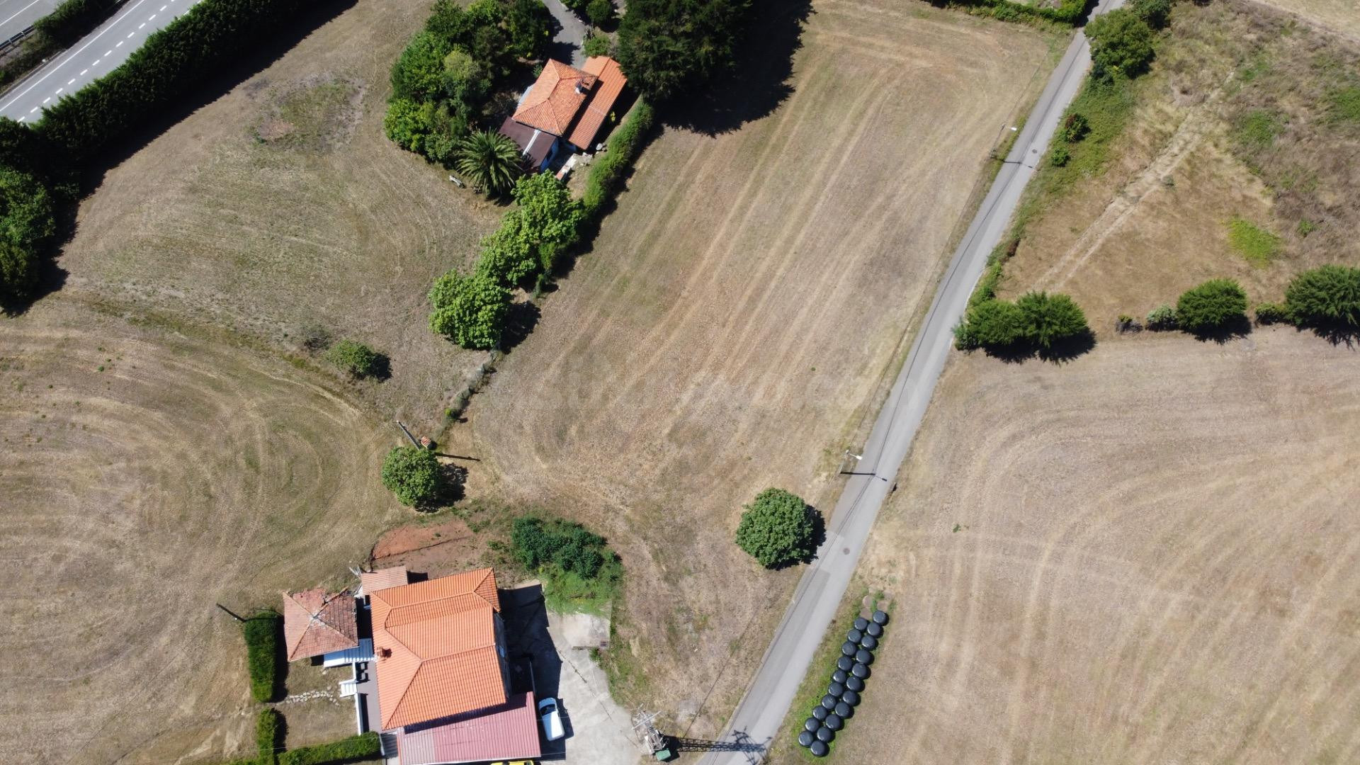 PARCELA EDIFICABLE DE 3.803 m2 EN CARREÑO, ASTURIAS - foto 3