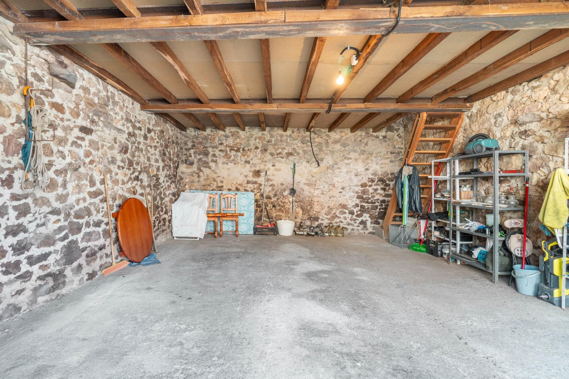 CASA PIEDRA CON TERRENO EN VENTA EN RIOSECO - foto 4